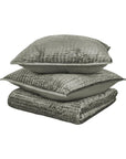 Bari - Velvet Quilt Set