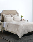 Bari - Velvet Quilt - Pebble