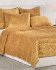 Bari - Velvet Quilt - Honey Gold