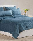 Bari - Velvet Quilt - Stone Blue