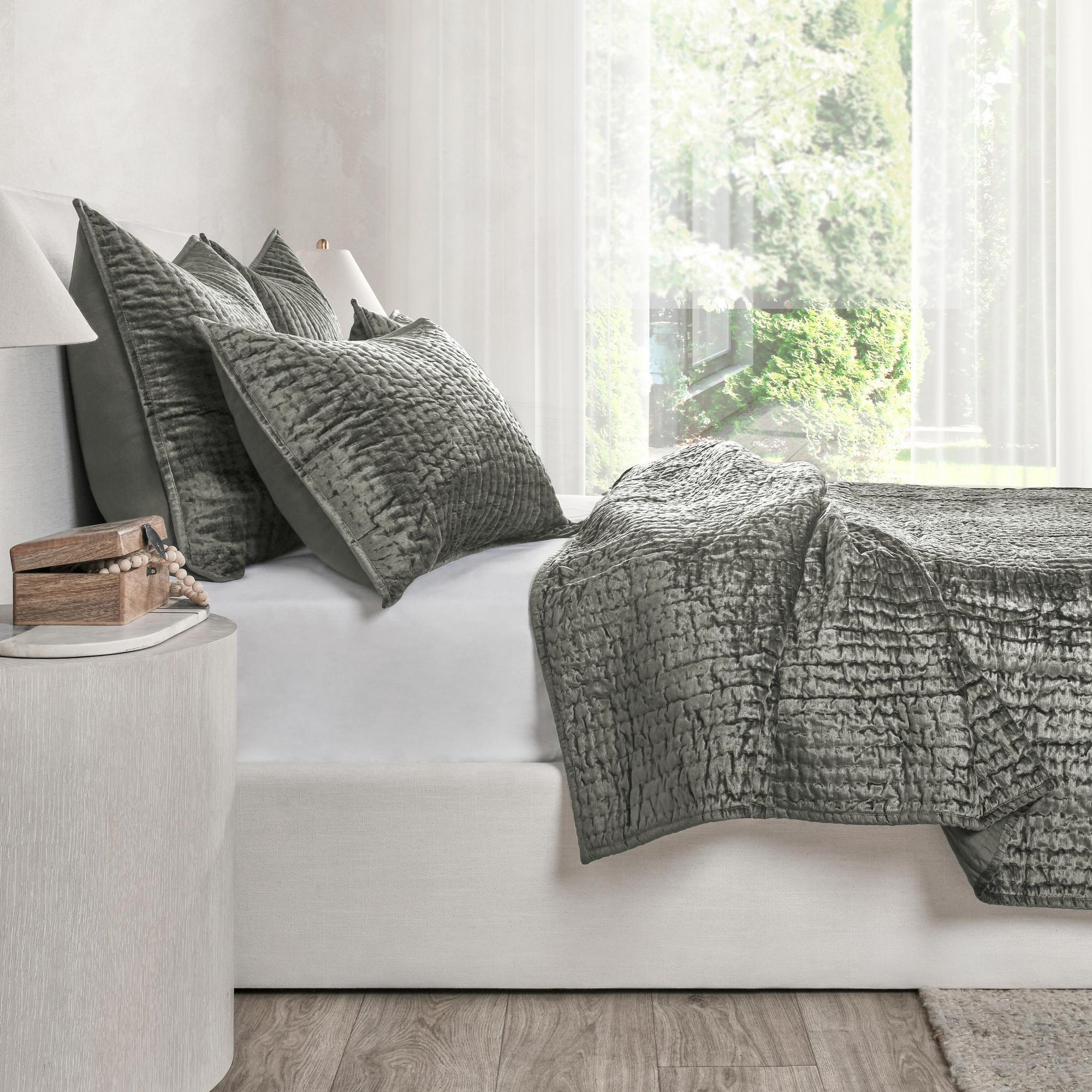 Bari - Velvet Sham