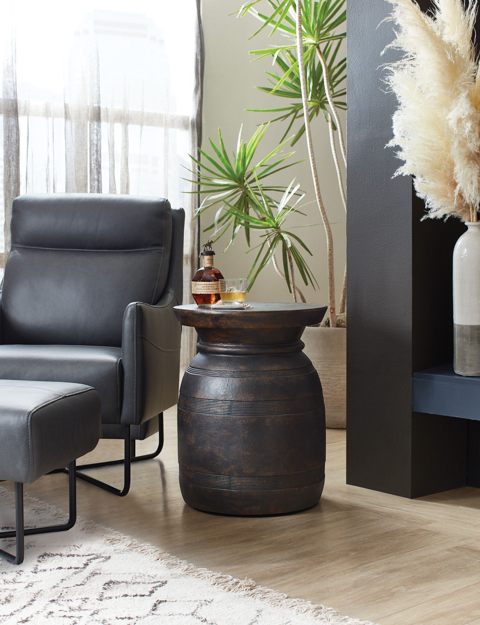 Big Sky - Urn Spot Table