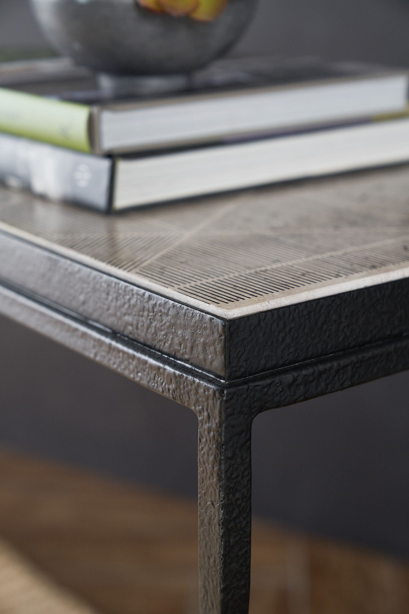 Commerce And Market - Console Table - Metal / Wood