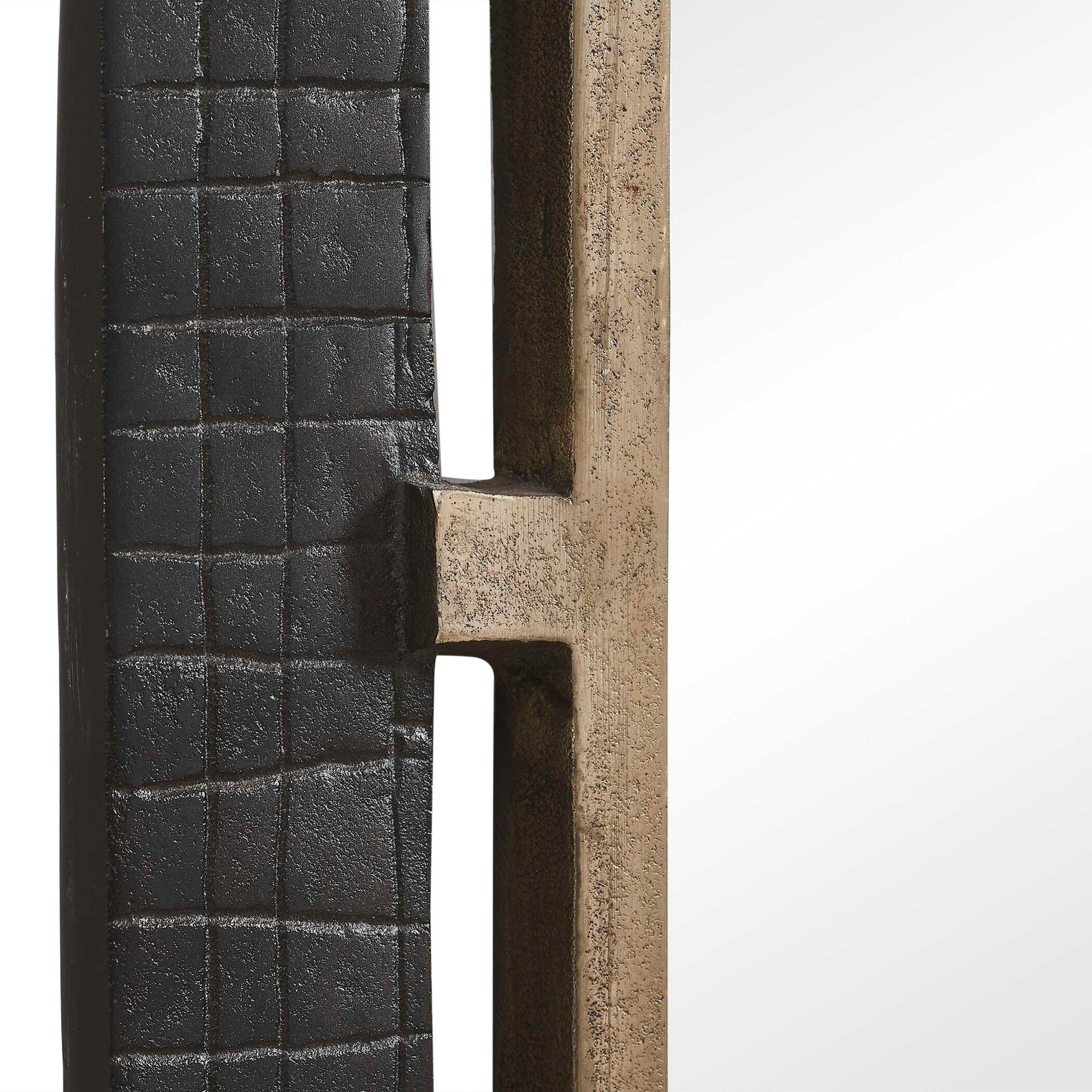 Guerra - Mirror - Walnut &amp; Brass