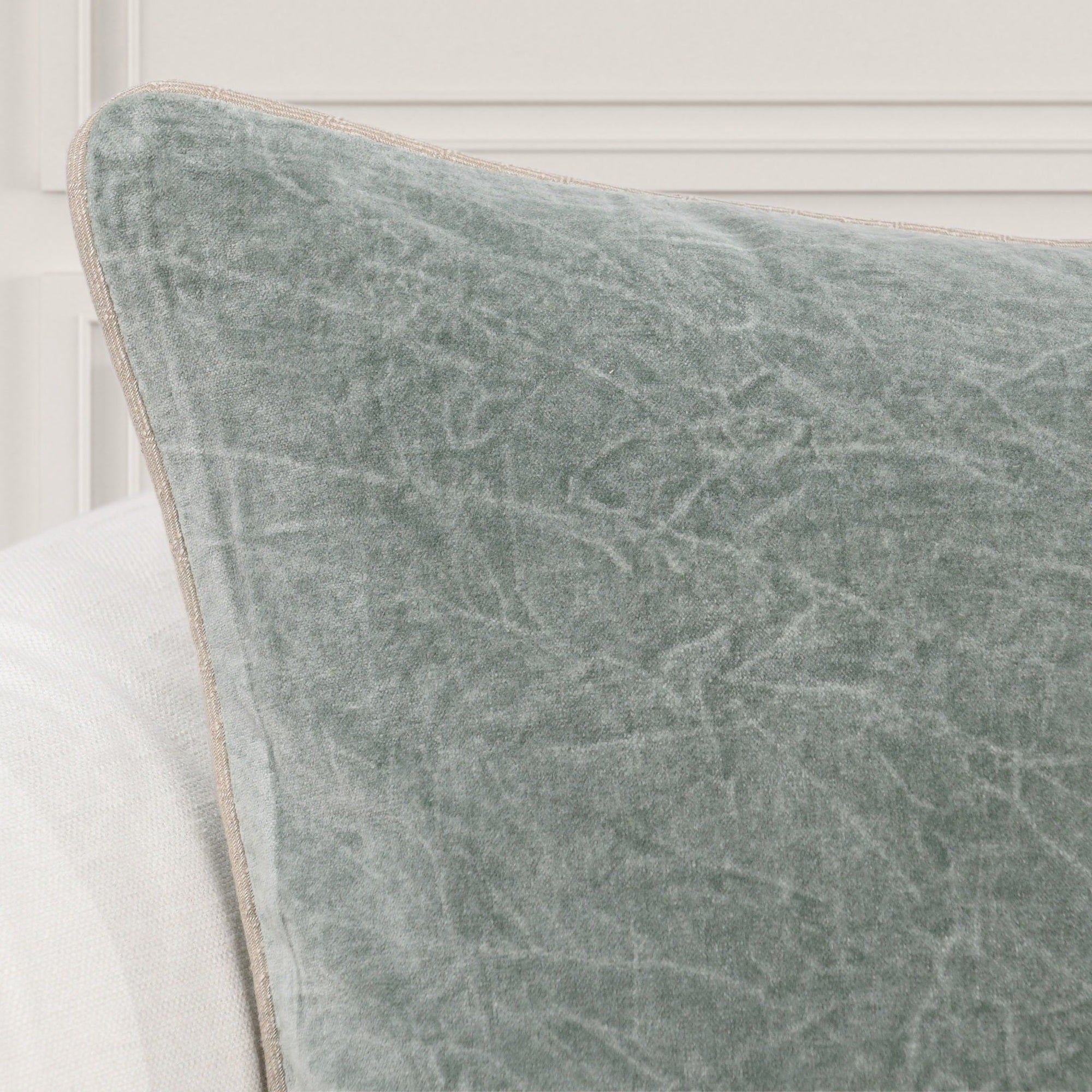 Heirloom Velvet - SLD Pillow